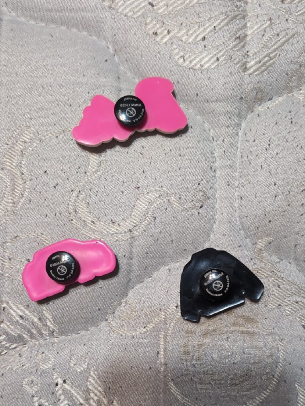 CROCS Barbie Pink Charm Set - Jacket, Car & Logo - Picture 2 of 5
